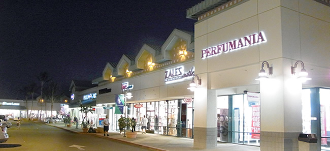 ワイケレ プレミアムアウトレット