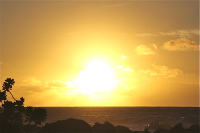 すべてを包み込むような暖かい光