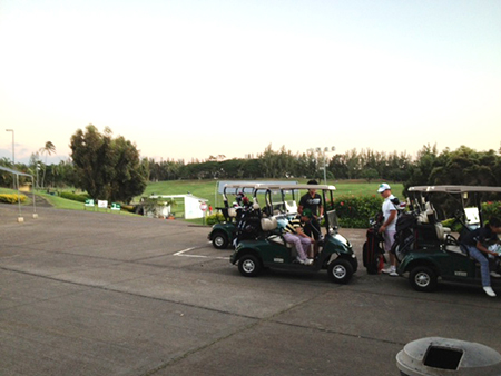 パールカントリークラブでゴルフ
