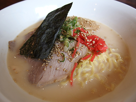 花の里ランチ とんこつラーメン