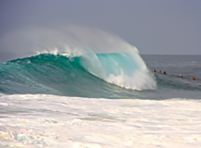 サンセットビーチの波