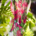 レイをモチーフにした最高級スカーフ