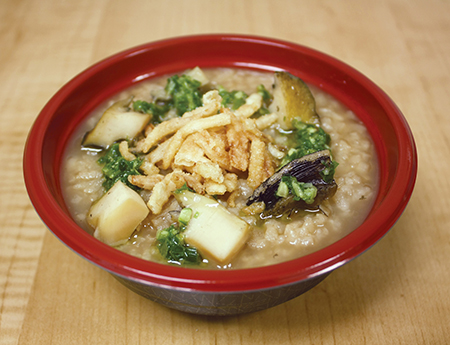 アラモアナセンターのコナあわび専門店 コナアバロニのアワビ粥