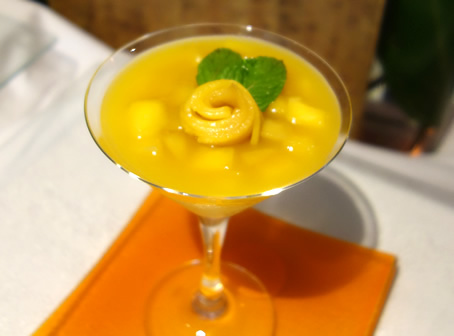 タオルミーナで季節限定完熟マンゴー料理の試食会