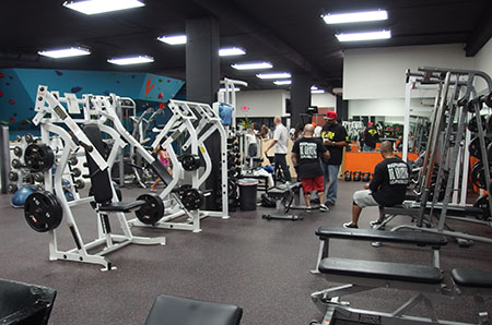 ヴォルケニック クライミング＆フィットネス ウェイトトレーニング