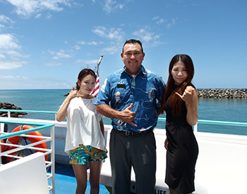 ドルフィンスター号で行くオアフ島イルカウォッチング