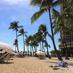 ワイキキビーチでのんびり