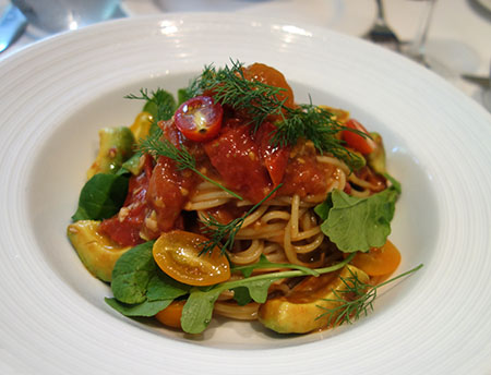 タオルミーナの夏野菜冷製パスタ