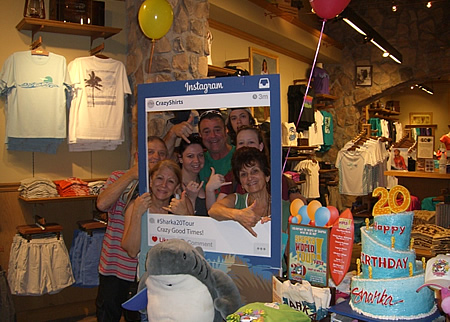 ハワイ発のキュートなキャラ シャーカ誕生20周年！