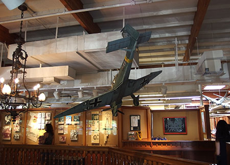 クレイジーシャツ本社建物