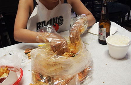 ハワイのケイジャンのお店 Raging Crab