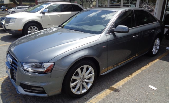 ハワイ中古車情報 BMW i8 2015年式