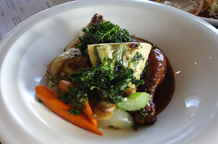 トップオブワイキキ 地鶏チキントゥーウェイズ