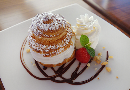 トップオブワイキキ ハウピアクリームパフ