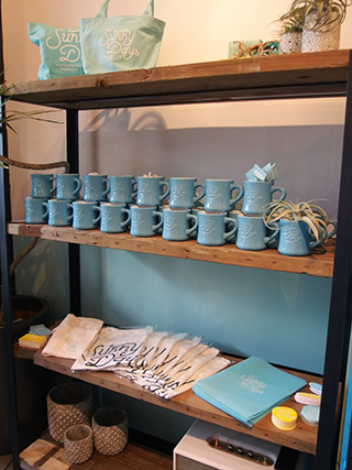 ハワイ モンサラット通りの新しいカフェ サニーデイズ