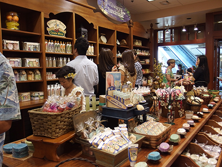 アイランドロイヤルハワイアンセンターのソープ＆キャンドルワークス 移転オープン