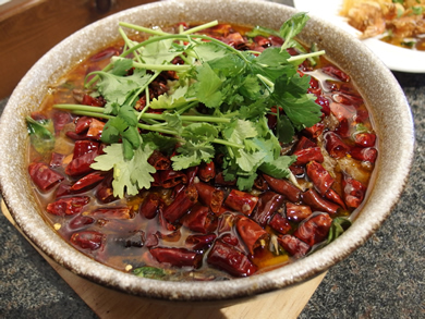 アラモアナの新スポット 話題の店が集まる808センター