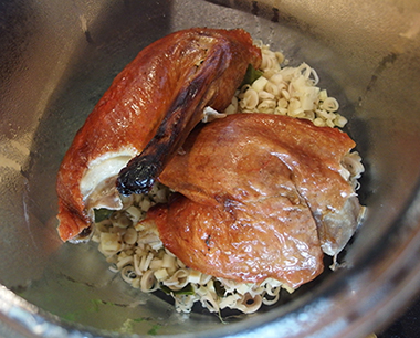 ノイタイキュイジーヌハワイ レッドカレーローストダック