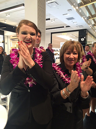 アラモアナセンターEwaWing 西ウィング ブルーミングデールズ