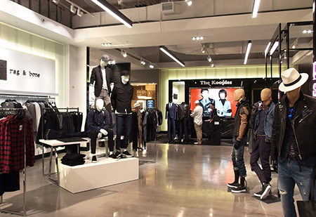 ハワイ アラモアナセンターにオープンしたデパート ブルーミングデールズ