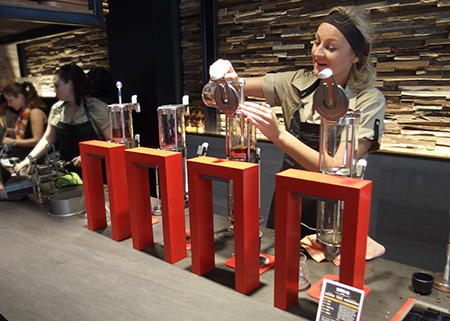 アラモアナEwaWing グロリアジーンズコーヒー