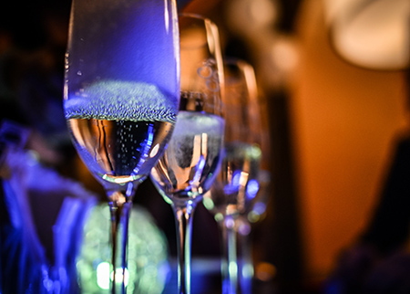 フィフティスリーバイザシーの新年カウントダウンパーティ