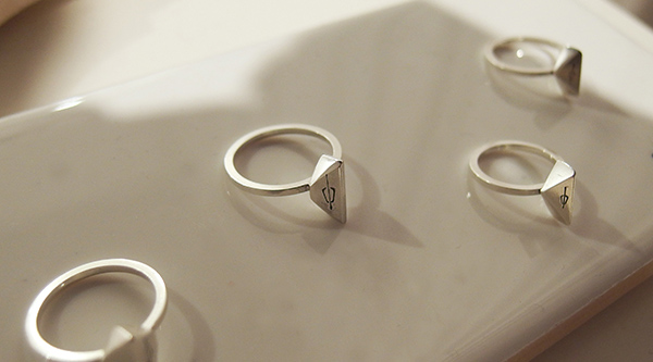 ホノルルファッションウィーク ミームスのジュエリー