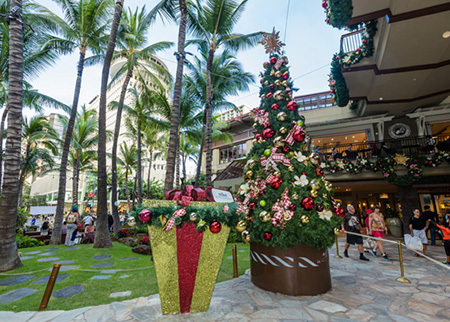 ロイヤルハワイアンセンターのホリデーはお得がいっぱい！