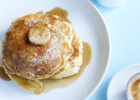 ランナーを応援！クーポン提示でパンケーキ無料