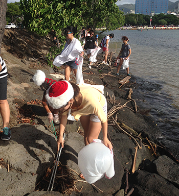ホノルル海さくら ハワイのビーチ清掃活動