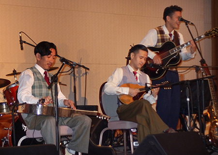 ウクレレミュージアムベネフィットコンサート スウィート・ホリワイアンズ