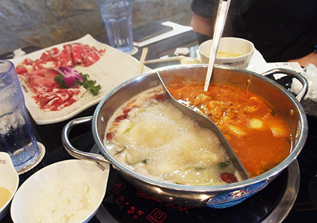 ハワイ初の回転しゃぶしゃぶ ハワイポット