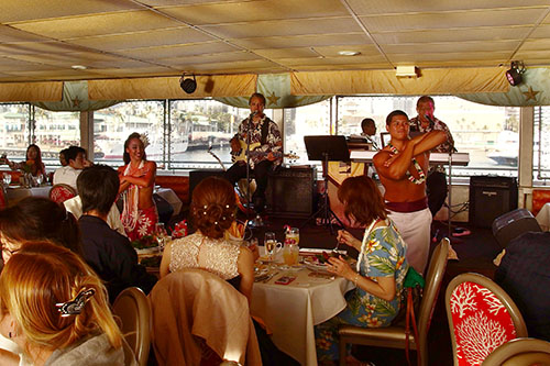 スターオブホノルル サンセットディナークルーズ