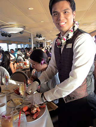 スターオブホノルル サンセットディナークルーズ