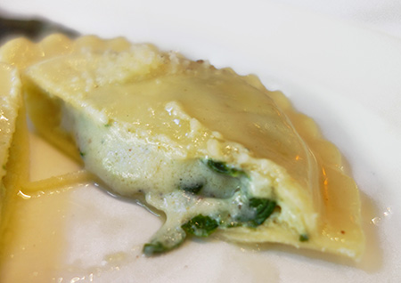 ハワイのイタリア料理店 タオルミーナ 春の新ランチ