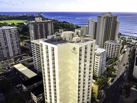 ハイアットホテルがサーフボード用レンタルスペースを開設