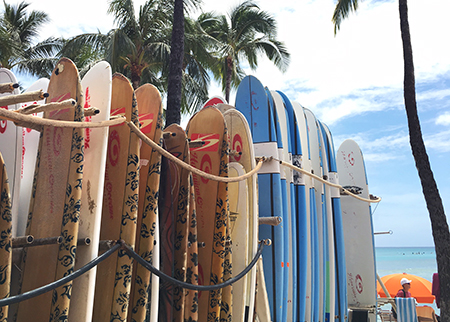 ハイアットホテルがサーフボード用レンタルスペースを開設