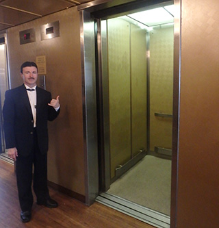 スターオブホノルル ファイブスターサンセットディナー＆ジャズ