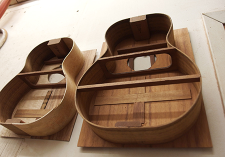 コアロハ・ウクレレ ハワイ工場を見学