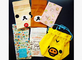 ハワイ博文堂書店 リラックマ＆すみっコぐらし 巾着袋