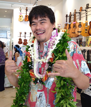 ワイキキにオープンしたザ・ウクレレストア