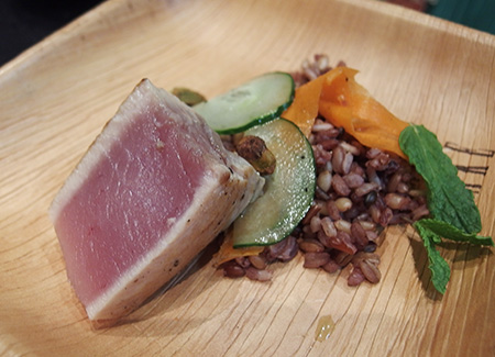 第16回ジョイオブサケ ハワイ マヒナ＆サンズの料理