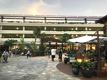 インターナショナルマーケットプレイス