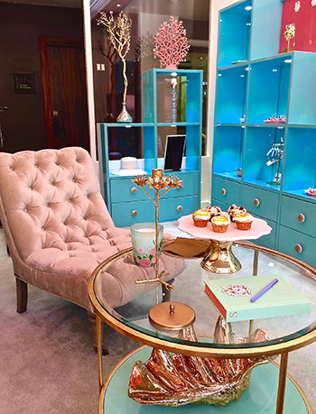 ロイヤルハワイアンホテル内のジュエリーショップ ジャスミンノワール