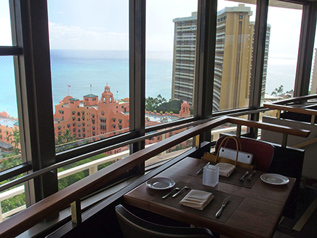 トップオブワイキキの50周年新メニュー