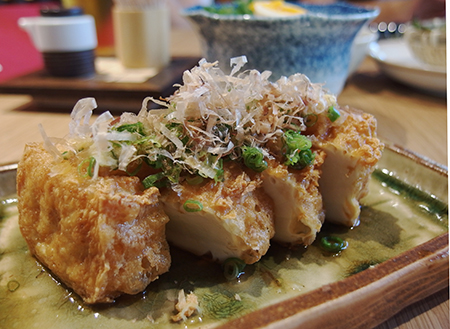 ハワイの居酒屋やっちゃば 自家製厚揚げ