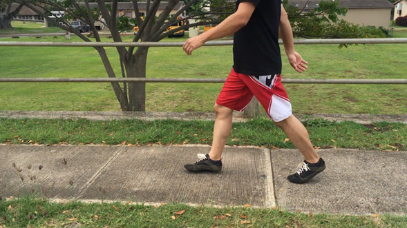 歩行を直せば痛みは治る